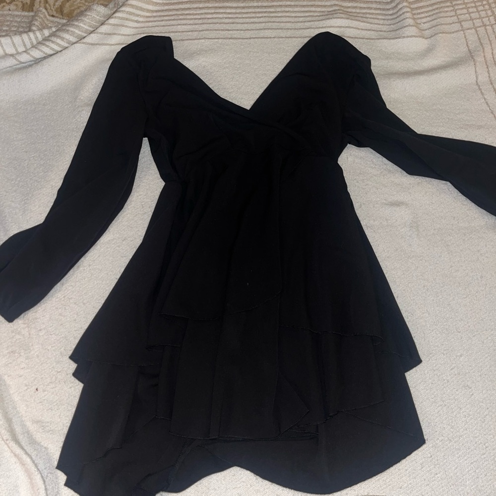 Elegant Black Long Sleeve Dress